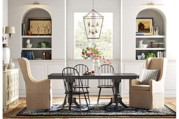 Traditional dining store room table